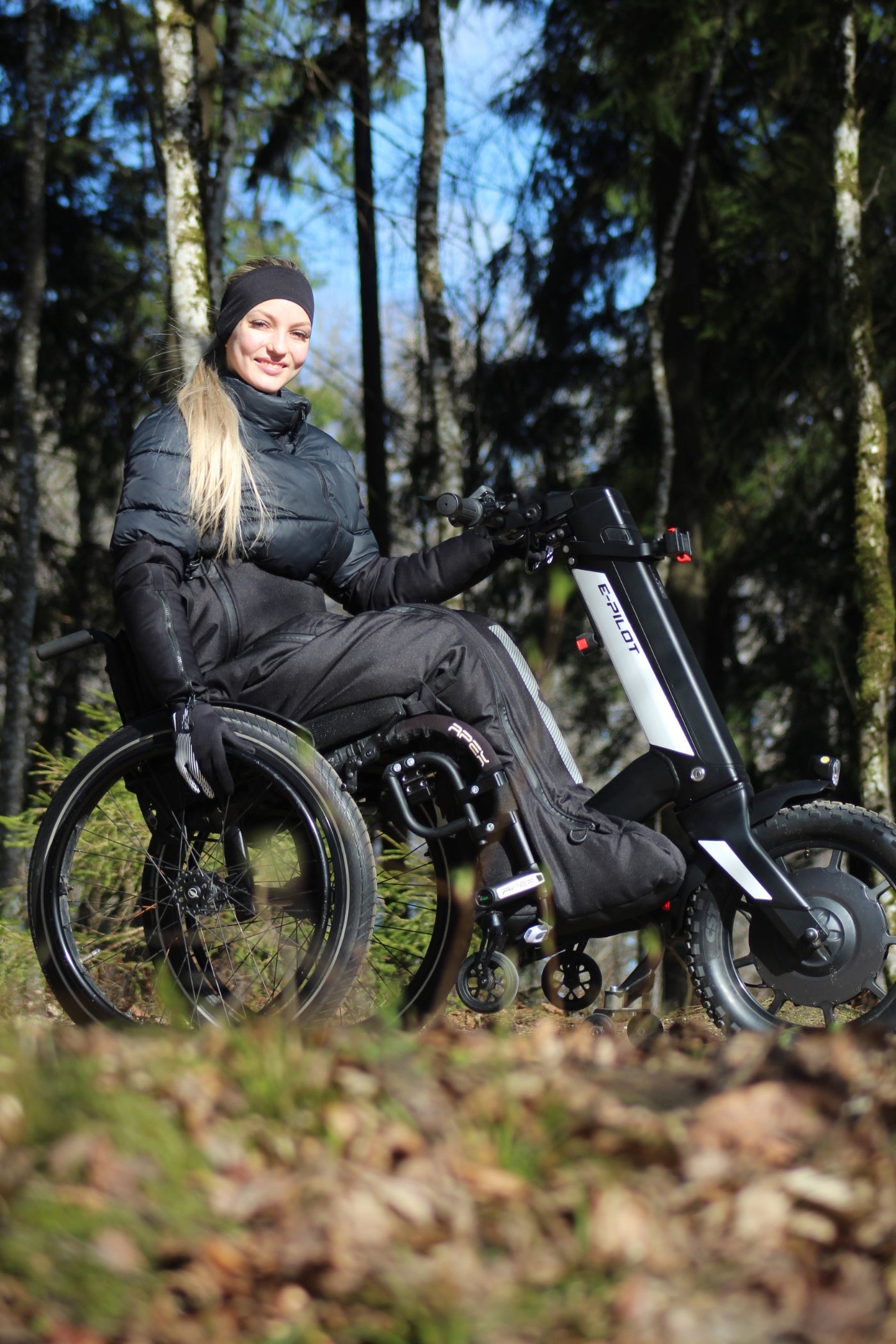 Racer Extreme Pro wheelchair footmuff for extreme weather and wintersports