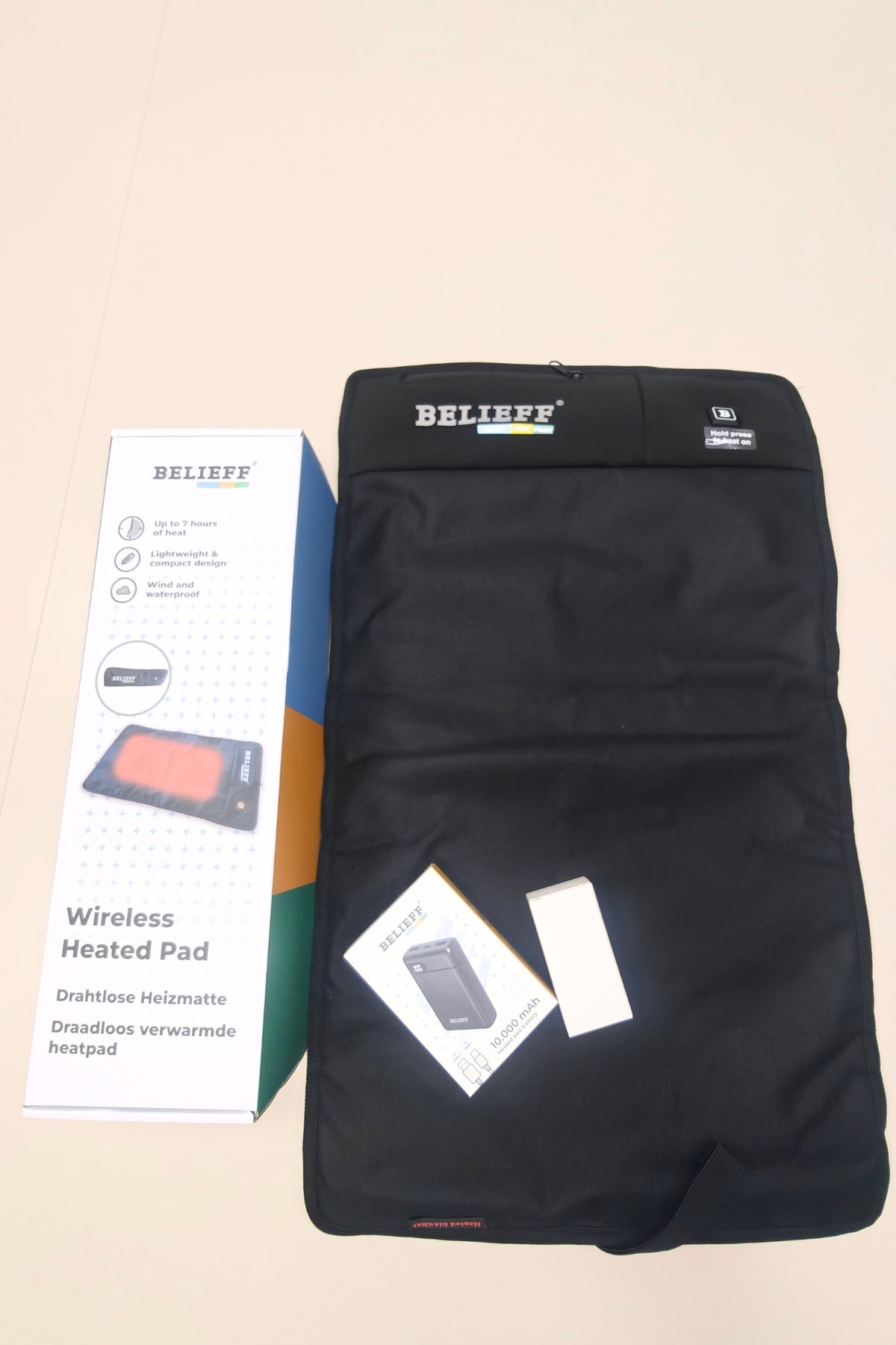 Sildošais paklājiņš ar iekļautu Power banku no Belieff