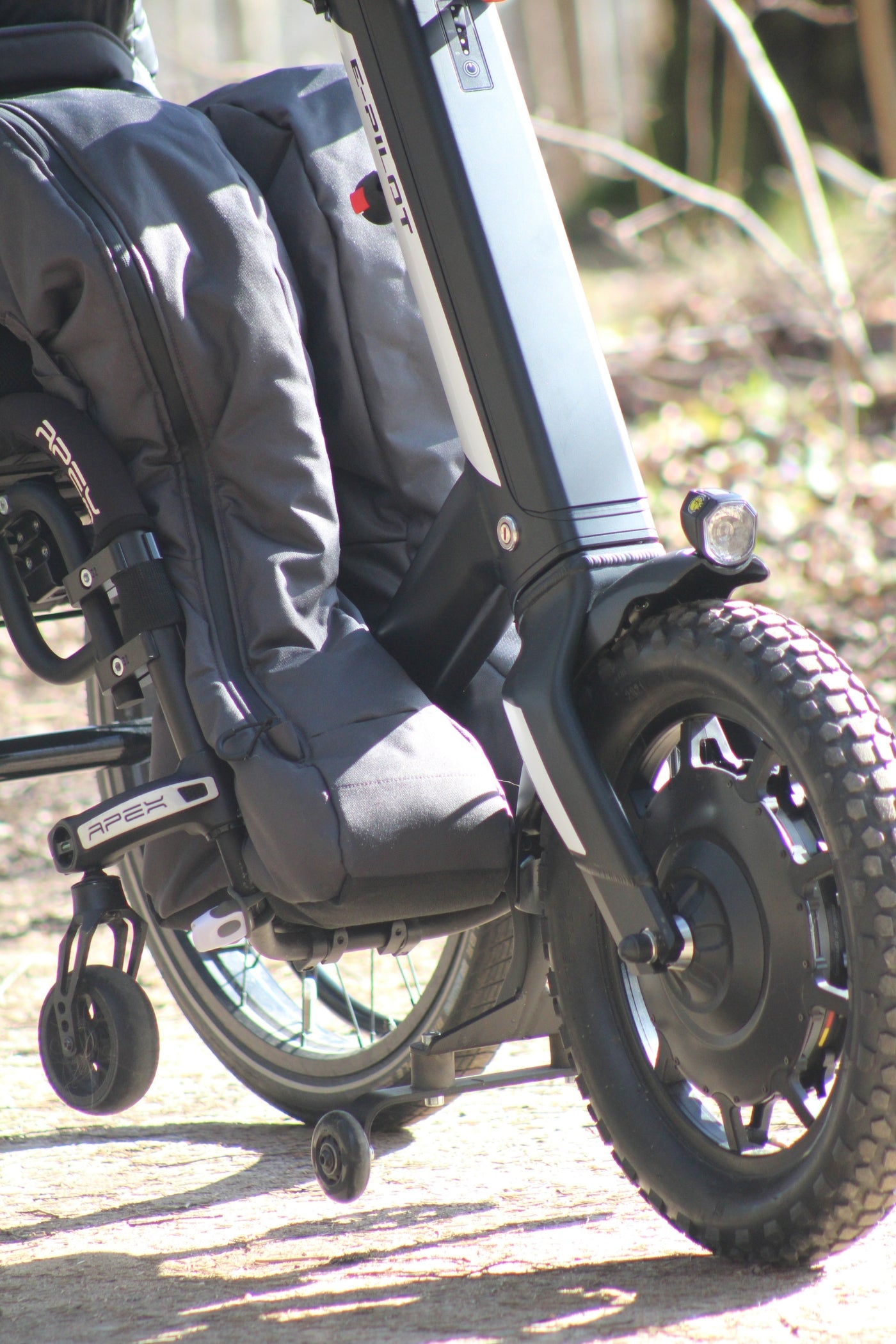Racer Extreme Pro wheelchair footmuff for extreme weather and wintersports