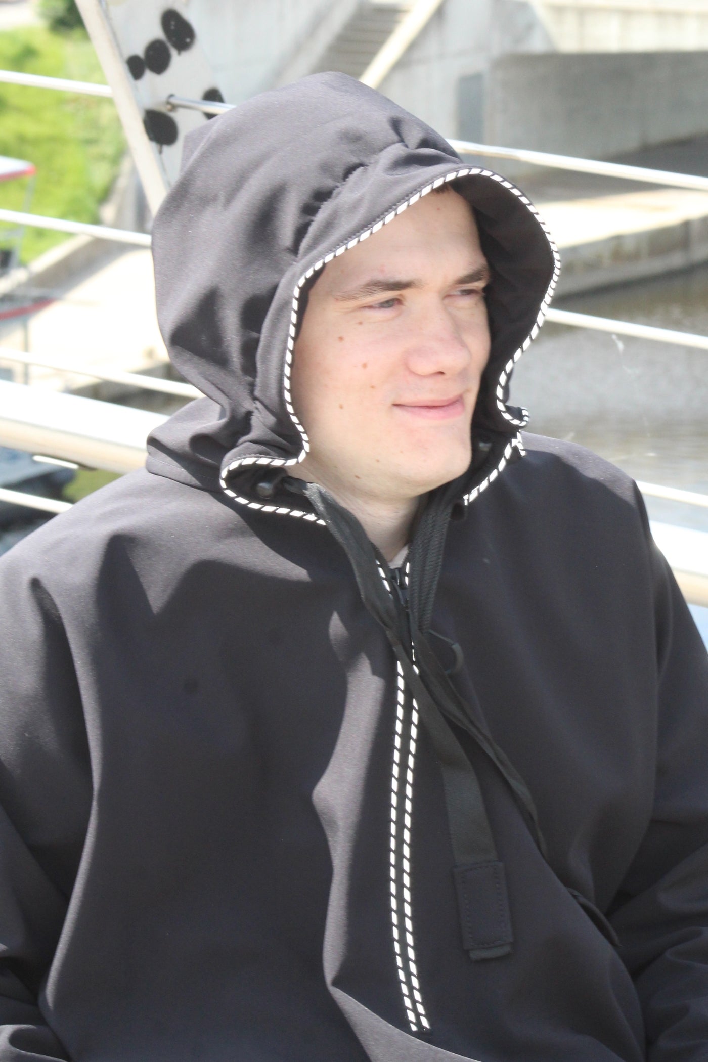 Ratiņkrēslam piemērots elpojošs lietusmētelis